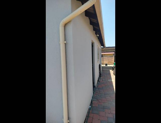 2 BEDROOM HOUSE FOR SALE IN LOTUS GARDENS